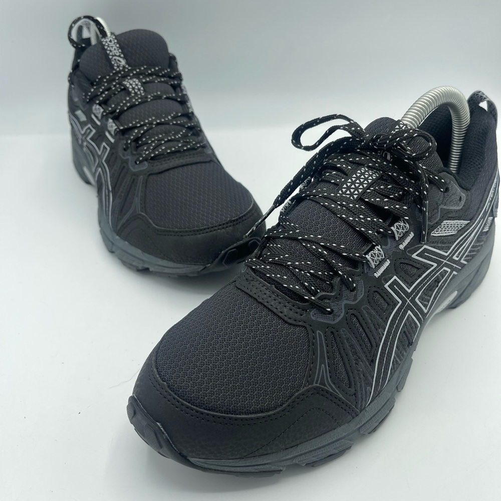 Women's ASICS gel-venture 7 - Size 8.5. EUC!